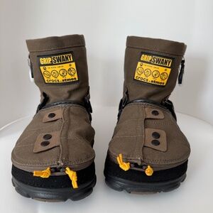 Grip Swany x crocs boots